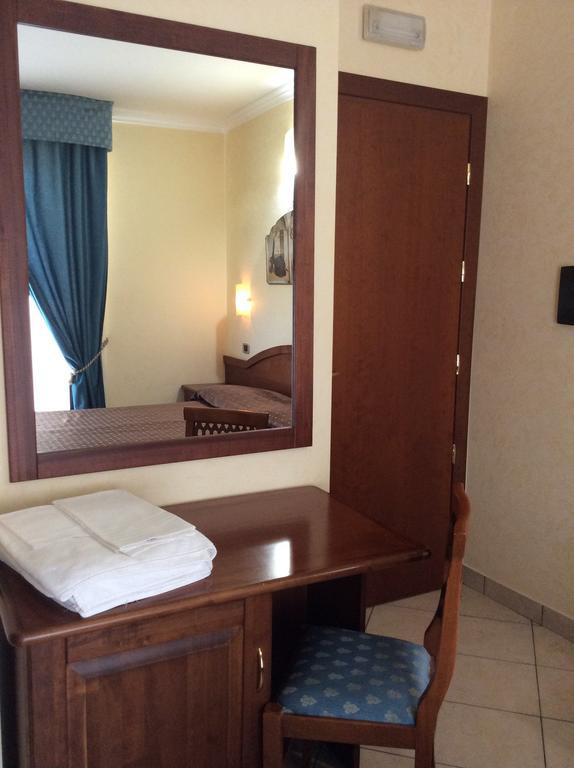 Cridda Hotel & Restaurant Gizzeria Room photo